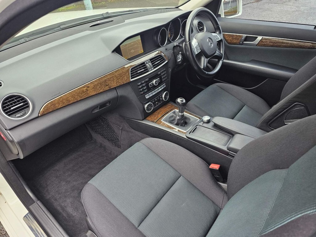 MERCEDES-BENZ C CLASS