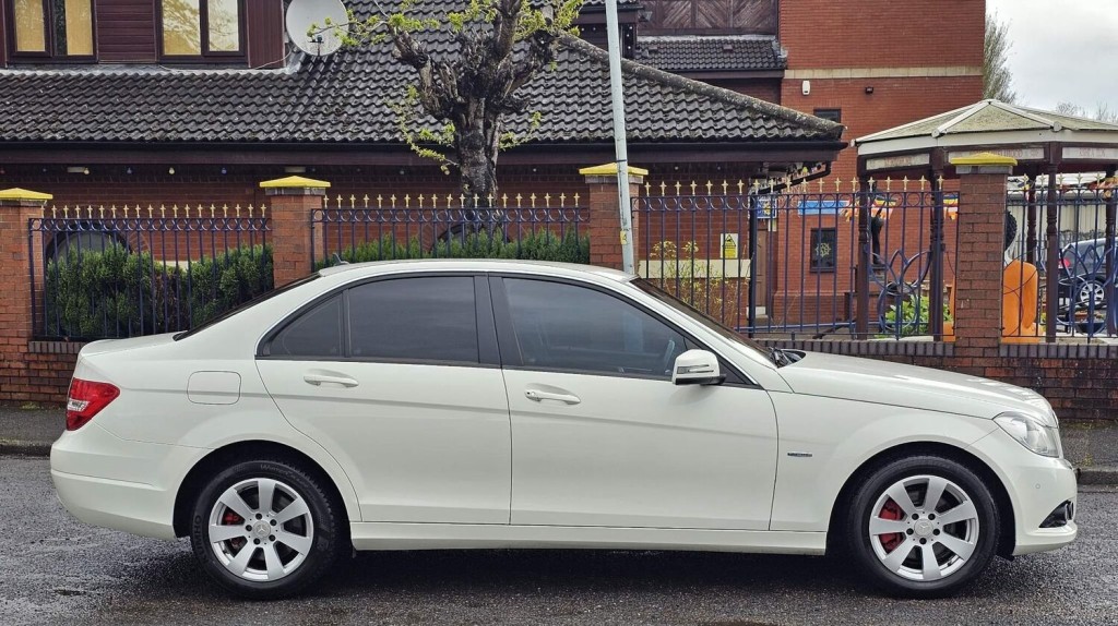 MERCEDES-BENZ C CLASS