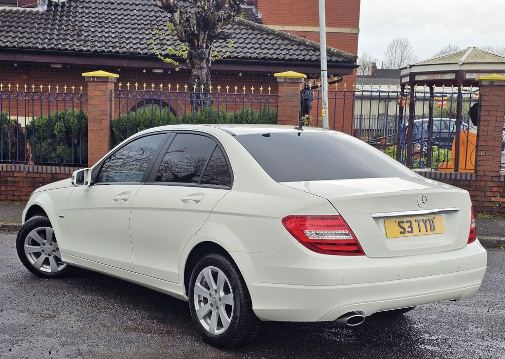 MERCEDES-BENZ C CLASS