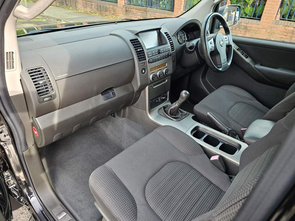 NISSAN PATHFINDER