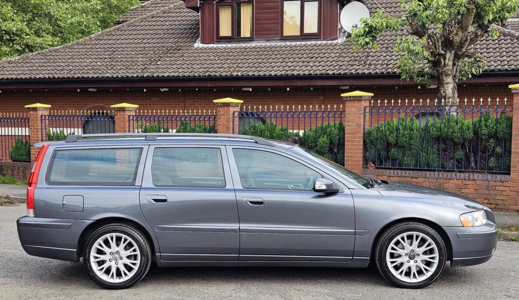VOLVO V70