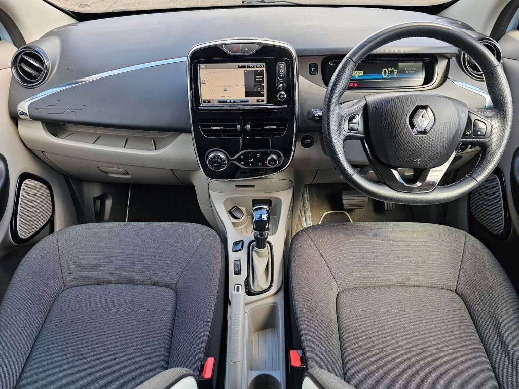 RENAULT ZOE