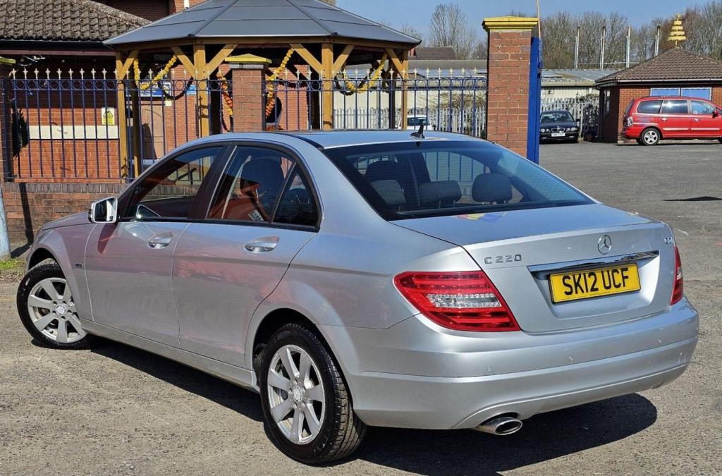 MERCEDES-BENZ C CLASS