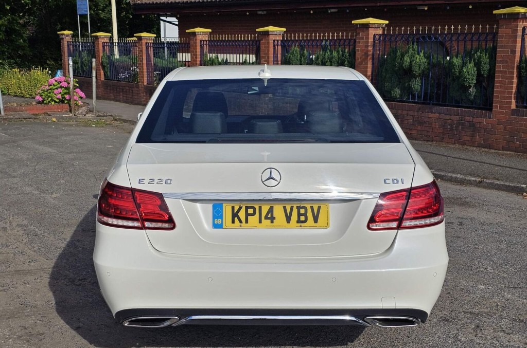 MERCEDES-BENZ E CLASS