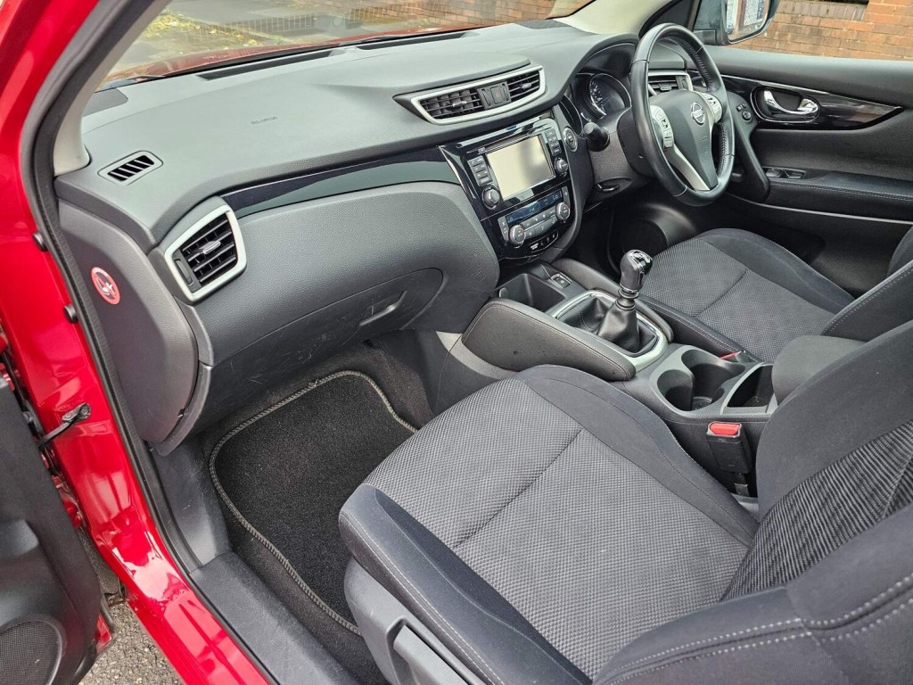 NISSAN QASHQAI