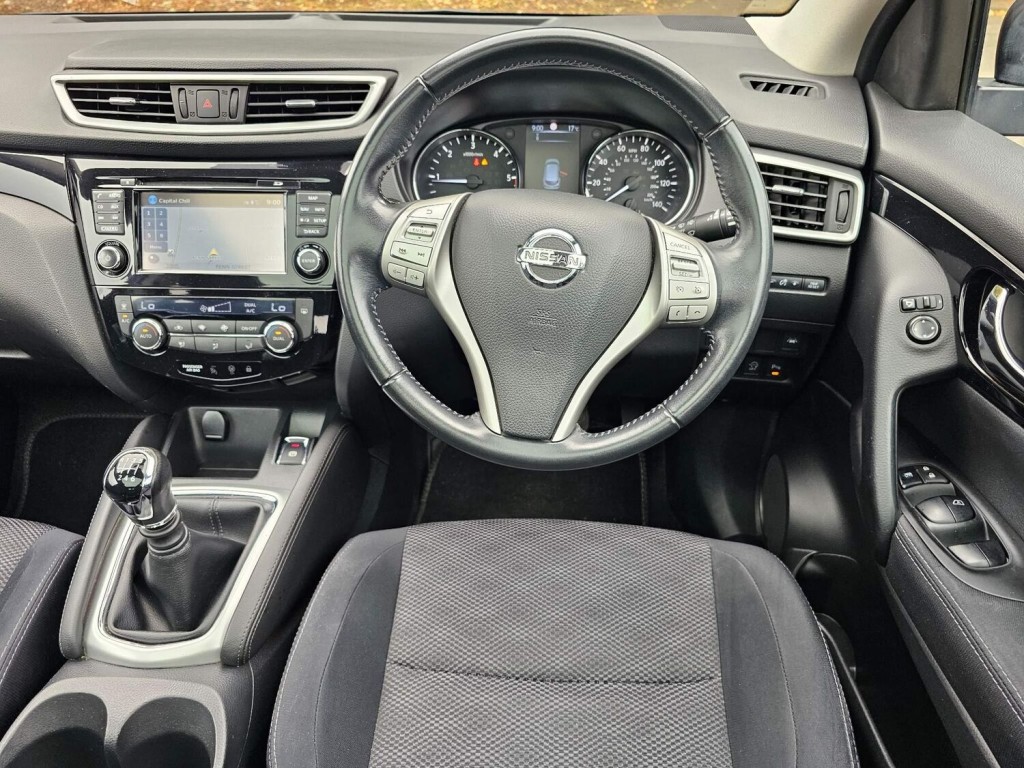 NISSAN QASHQAI