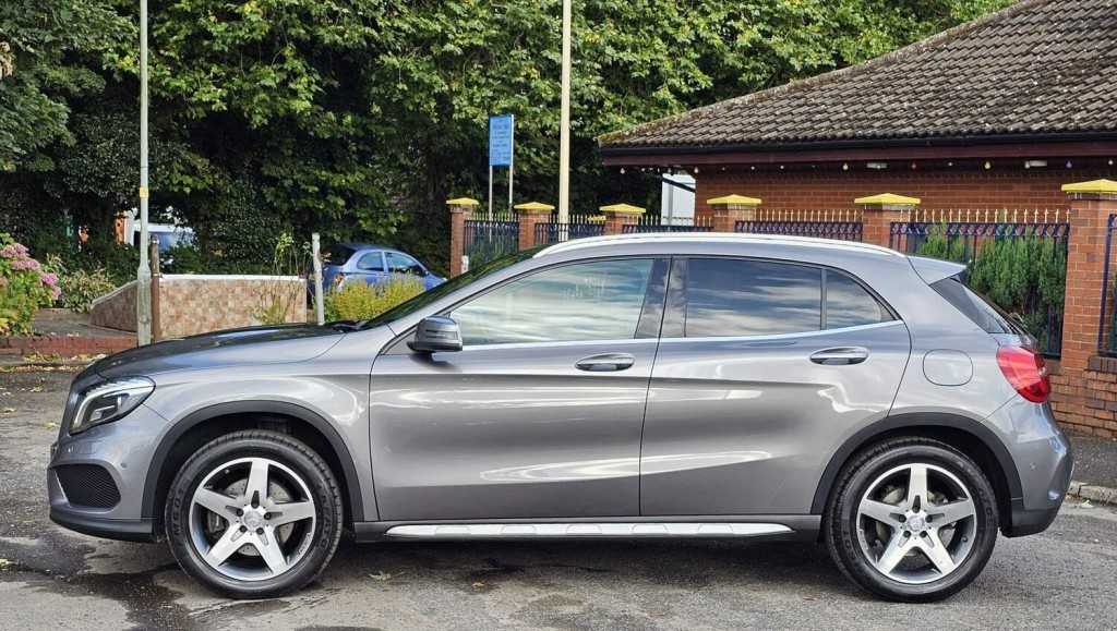 MERCEDES-BENZ GLA CLASS