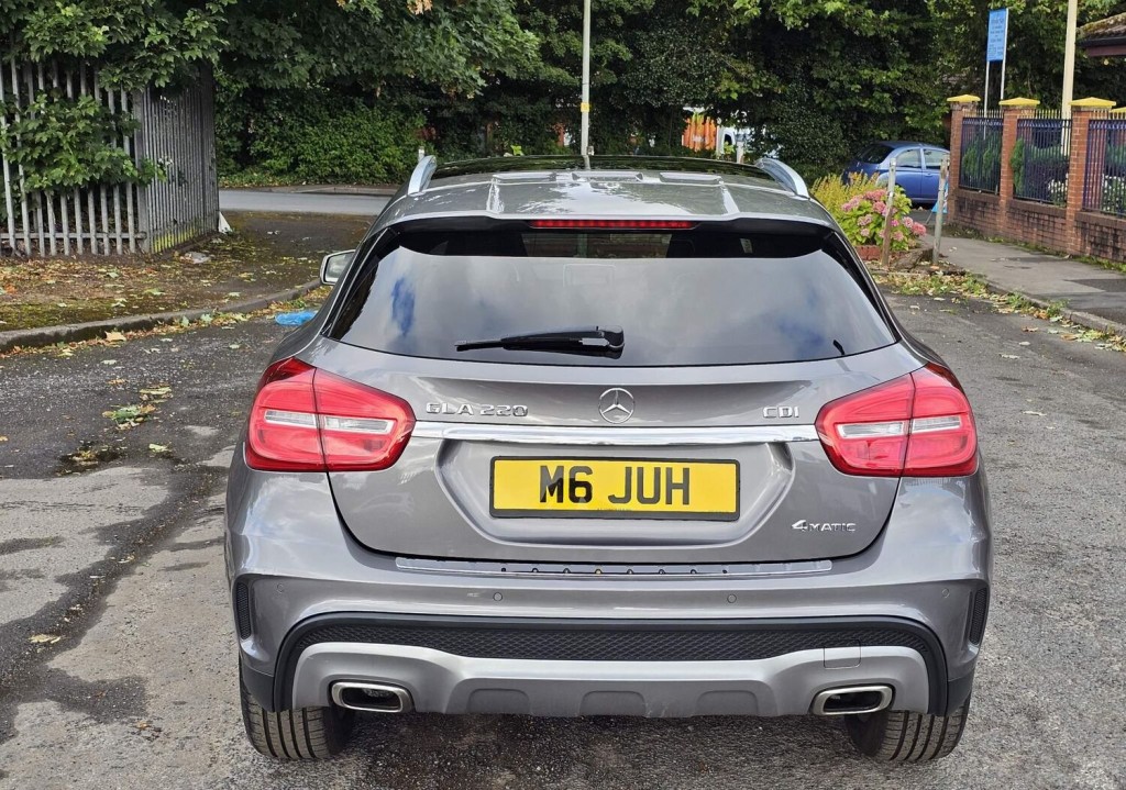 MERCEDES-BENZ GLA CLASS