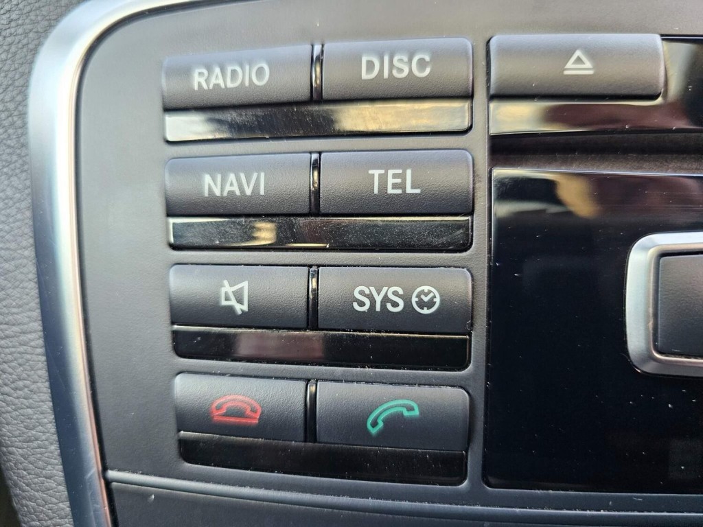 MERCEDES-BENZ GLA CLASS