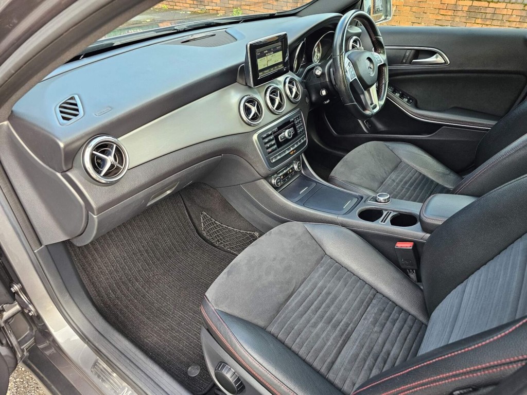 MERCEDES-BENZ GLA CLASS