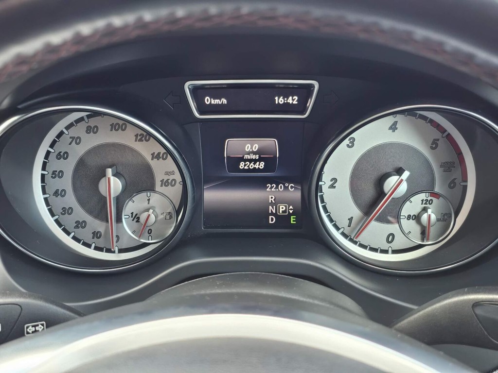 MERCEDES-BENZ GLA CLASS