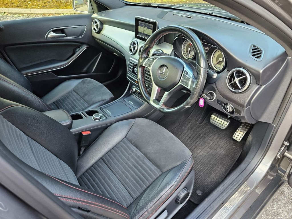 MERCEDES-BENZ GLA CLASS