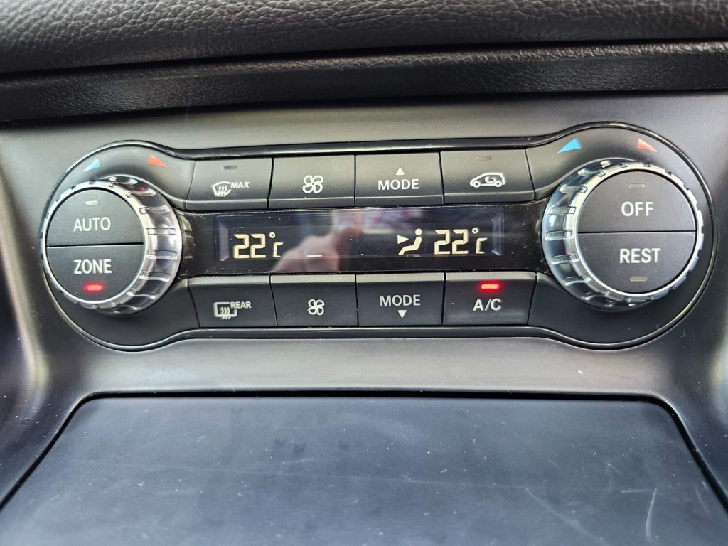 MERCEDES-BENZ GLA CLASS