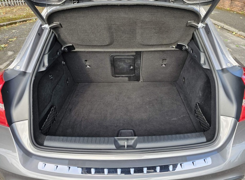 MERCEDES-BENZ GLA CLASS