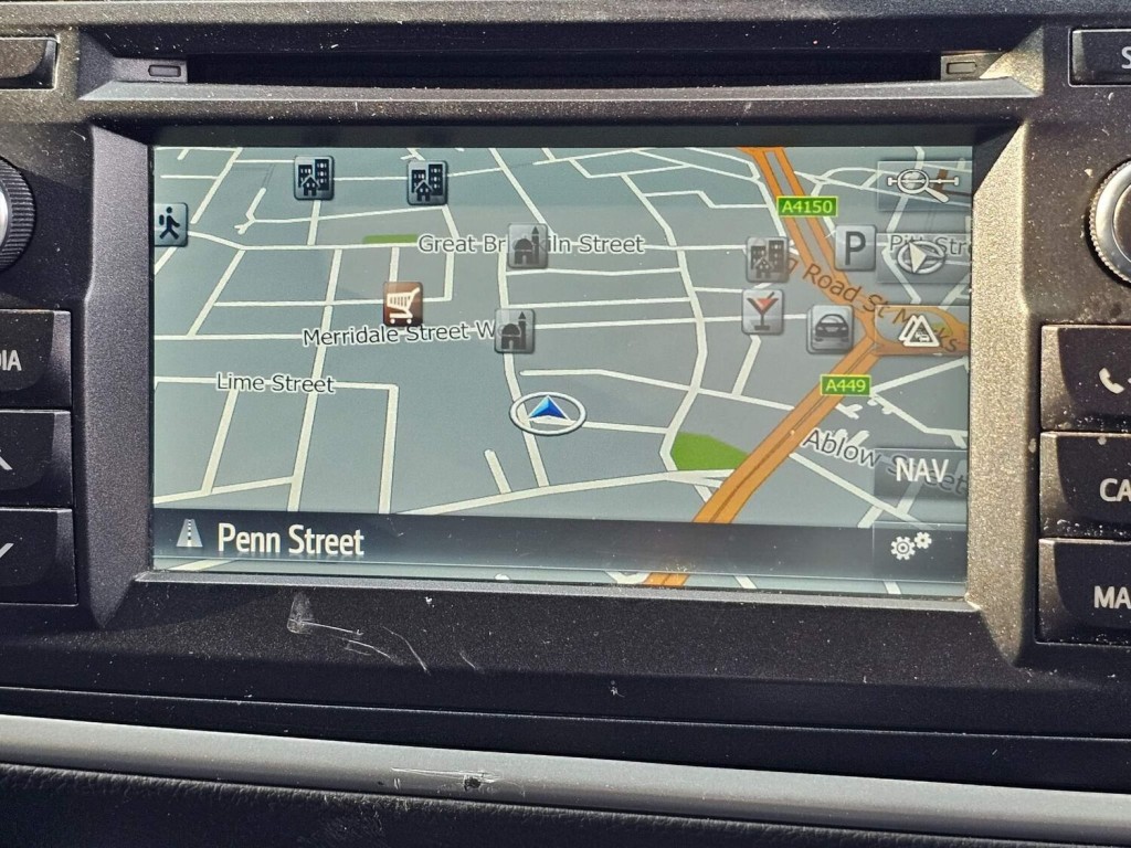 TOYOTA AURIS