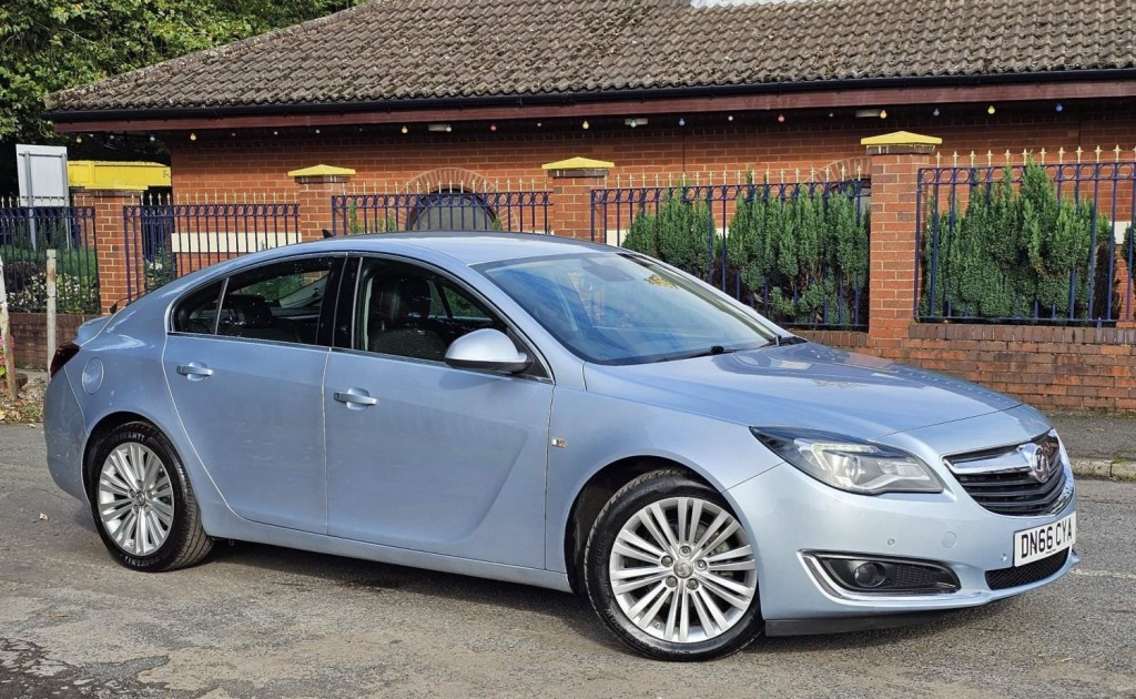 VAUXHALL INSIGNIA