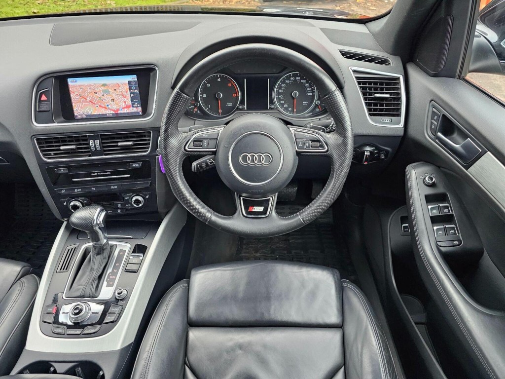 AUDI Q5