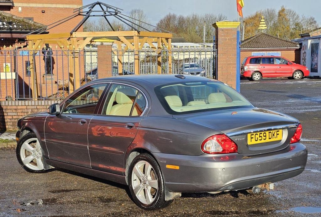 JAGUAR X-TYPE