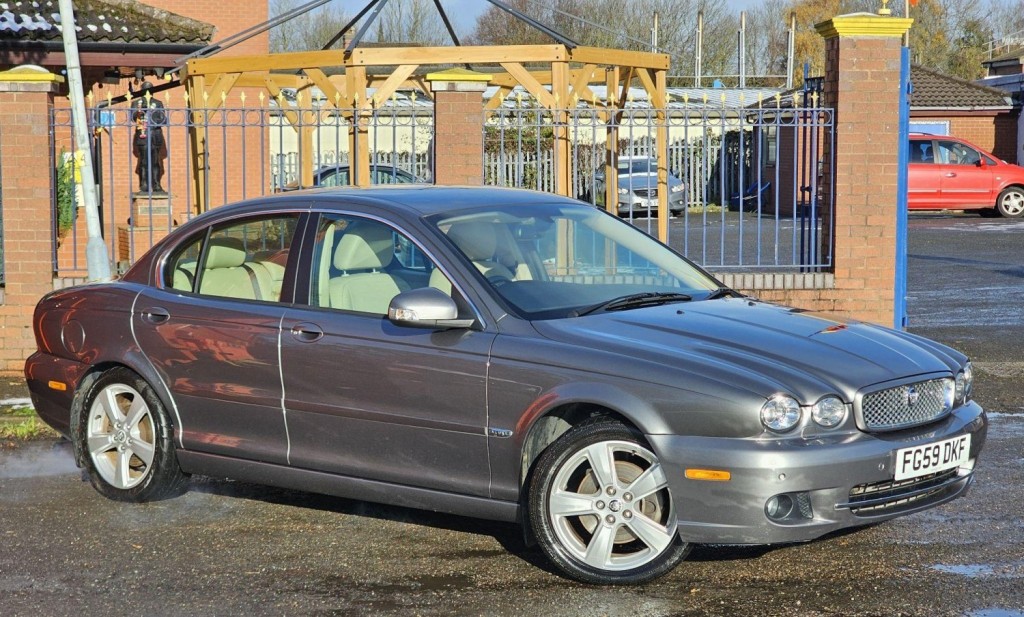 JAGUAR X-TYPE