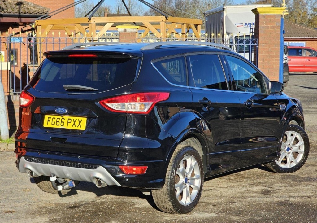 FORD KUGA