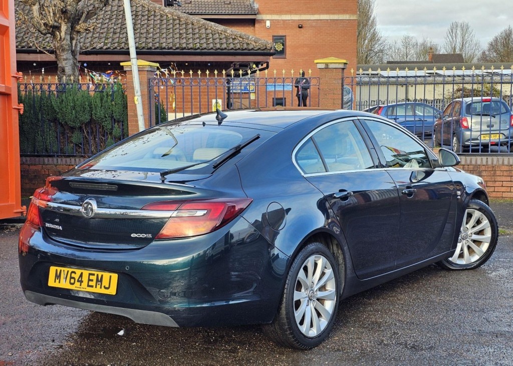 VAUXHALL INSIGNIA