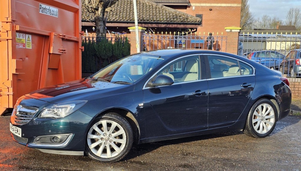 VAUXHALL INSIGNIA