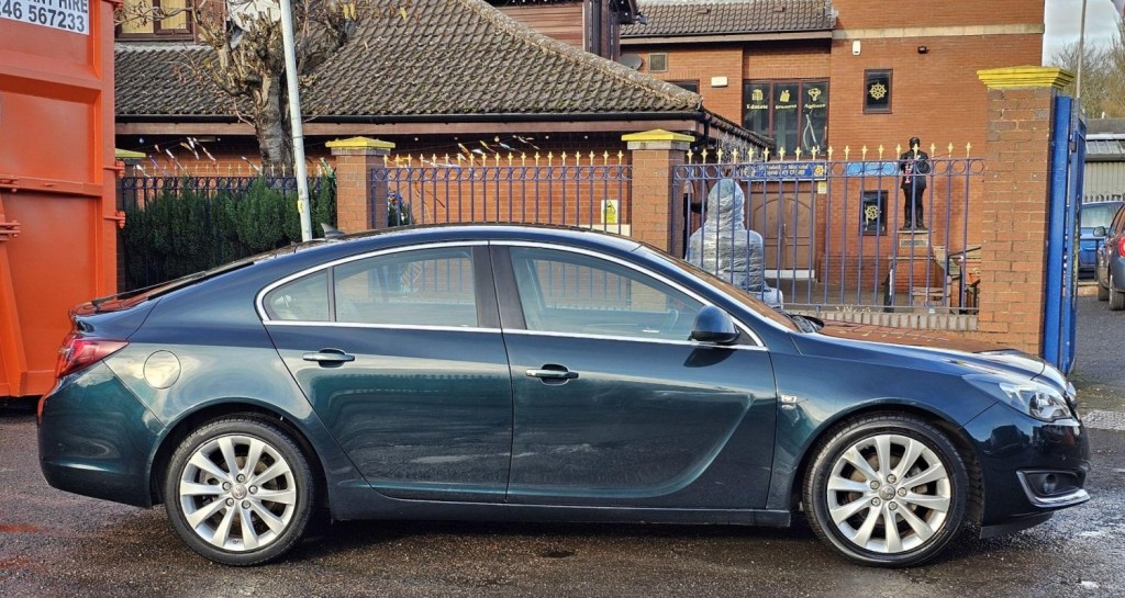 VAUXHALL INSIGNIA