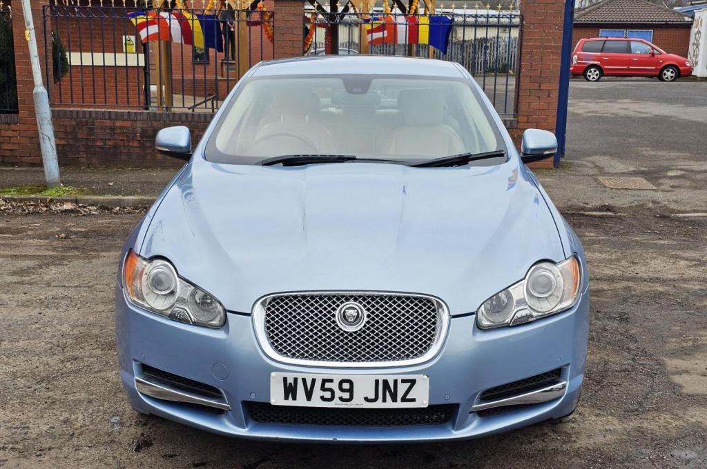 JAGUAR XF
