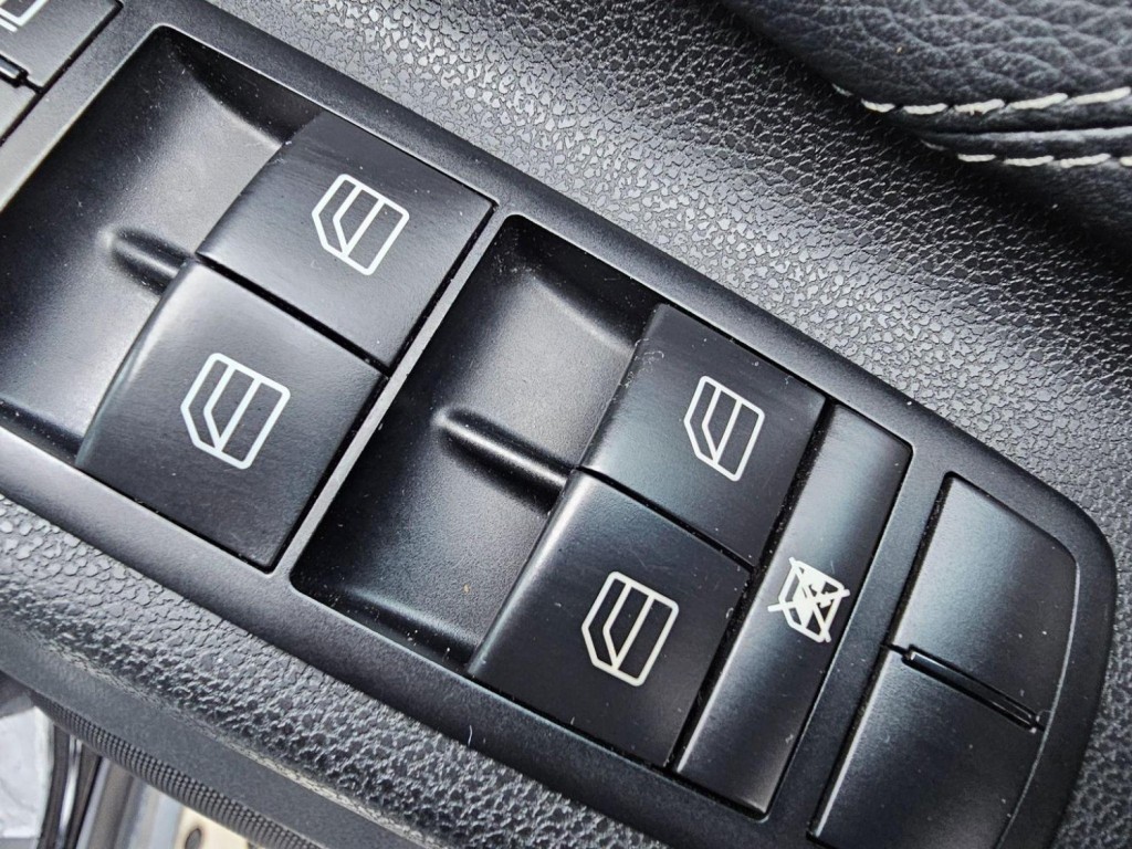 MERCEDES-BENZ M CLASS