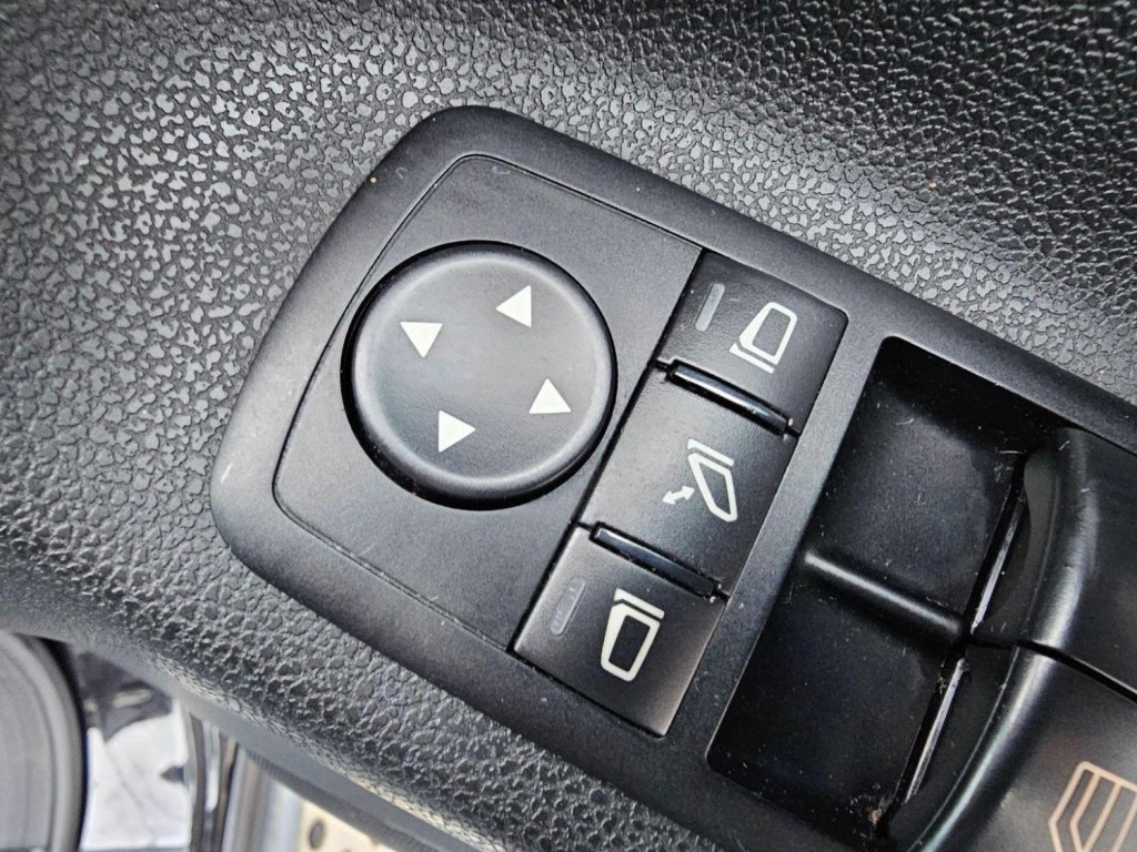 MERCEDES-BENZ M CLASS