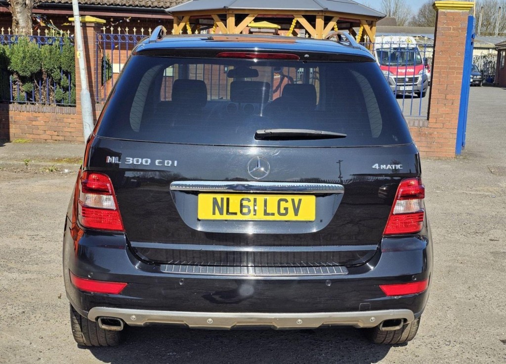 MERCEDES-BENZ M CLASS