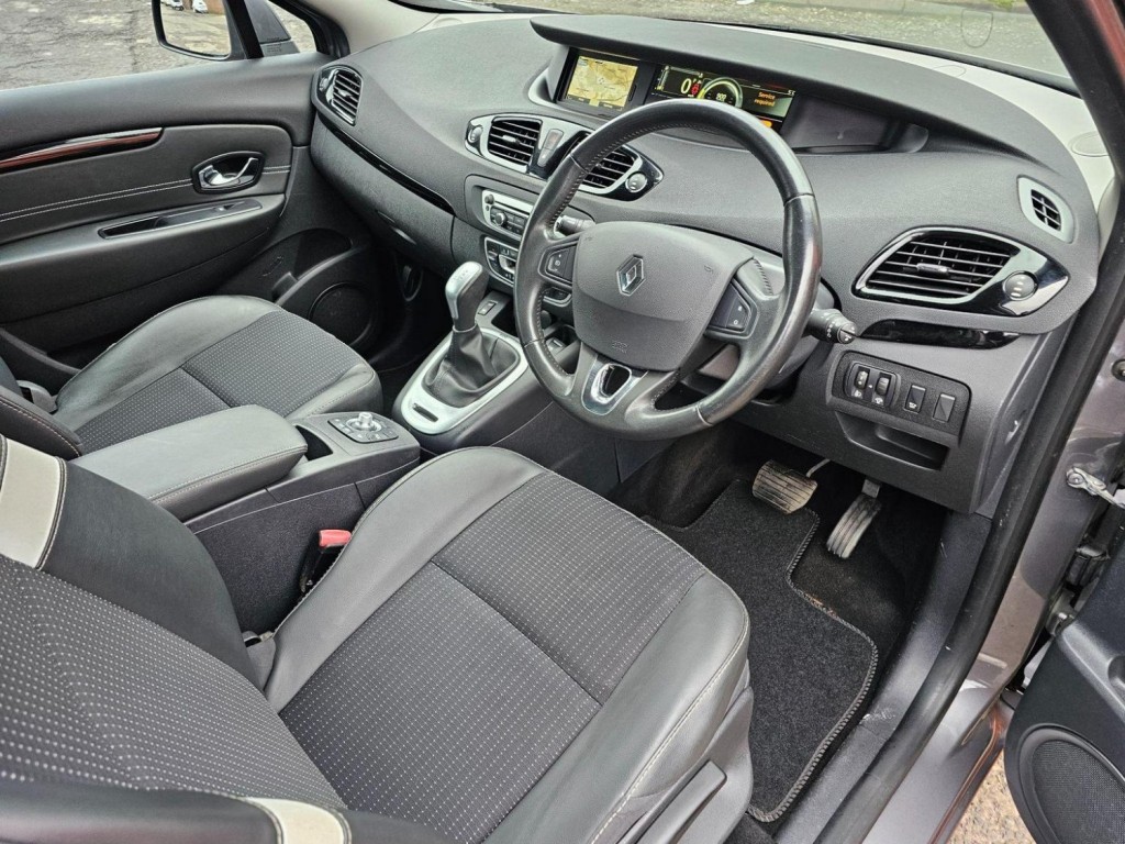 RENAULT SCENIC