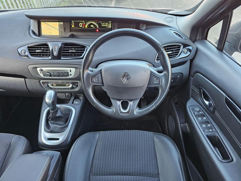 RENAULT SCENIC