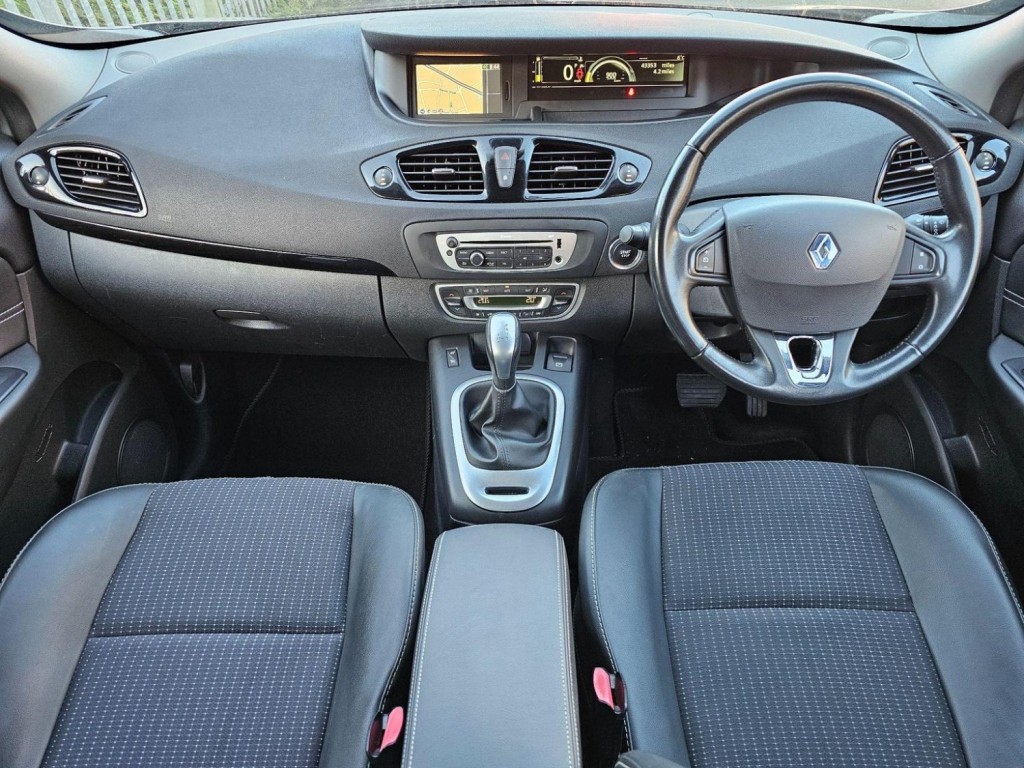 RENAULT SCENIC