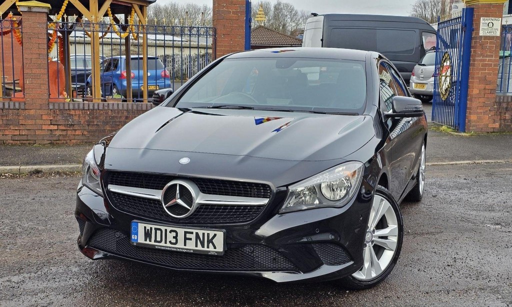 MERCEDES-BENZ CLA
