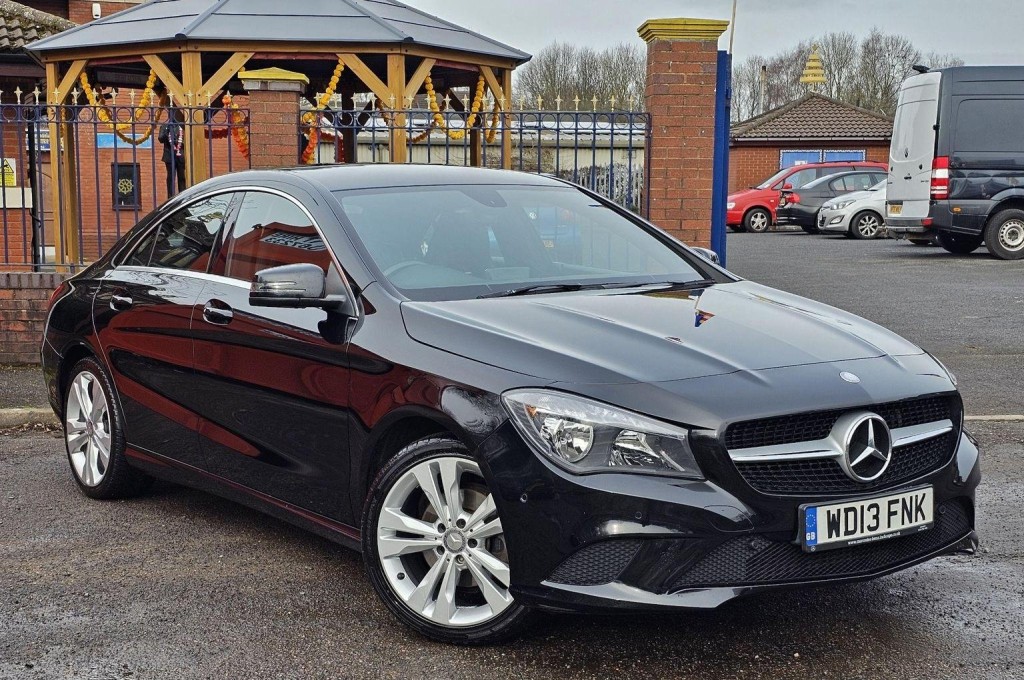 MERCEDES-BENZ CLA