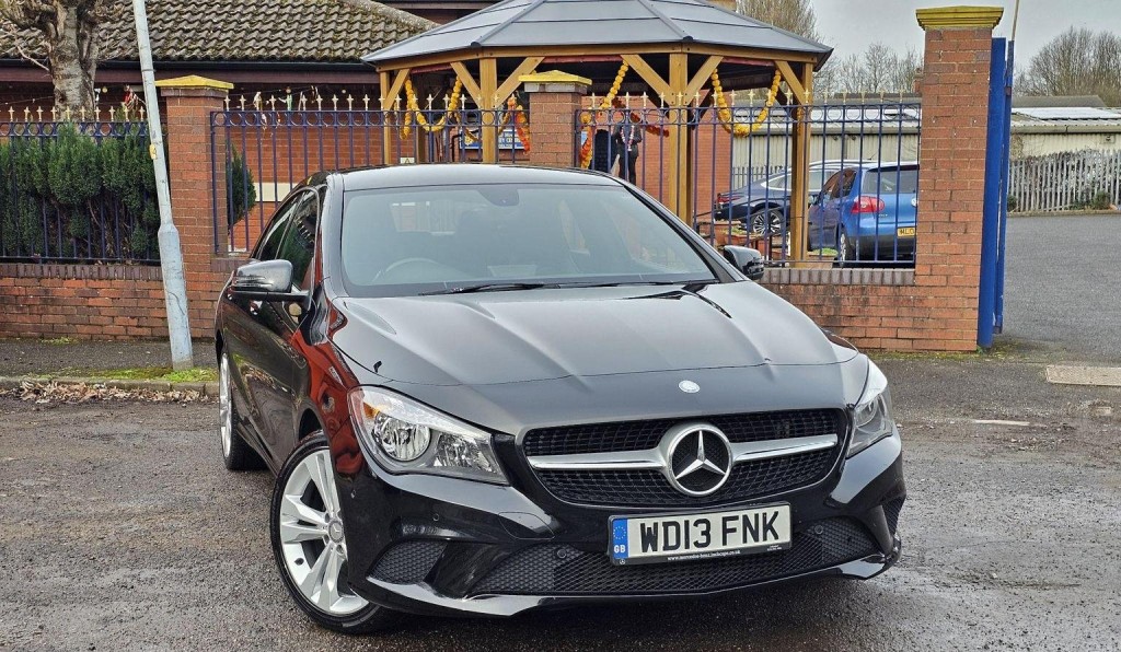 MERCEDES-BENZ CLA
