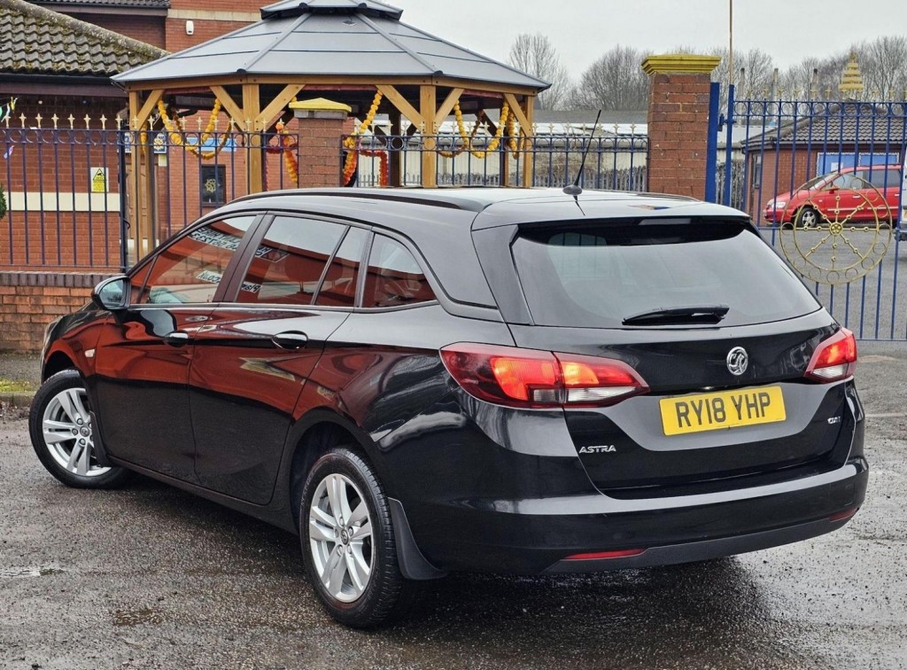 VAUXHALL ASTRA