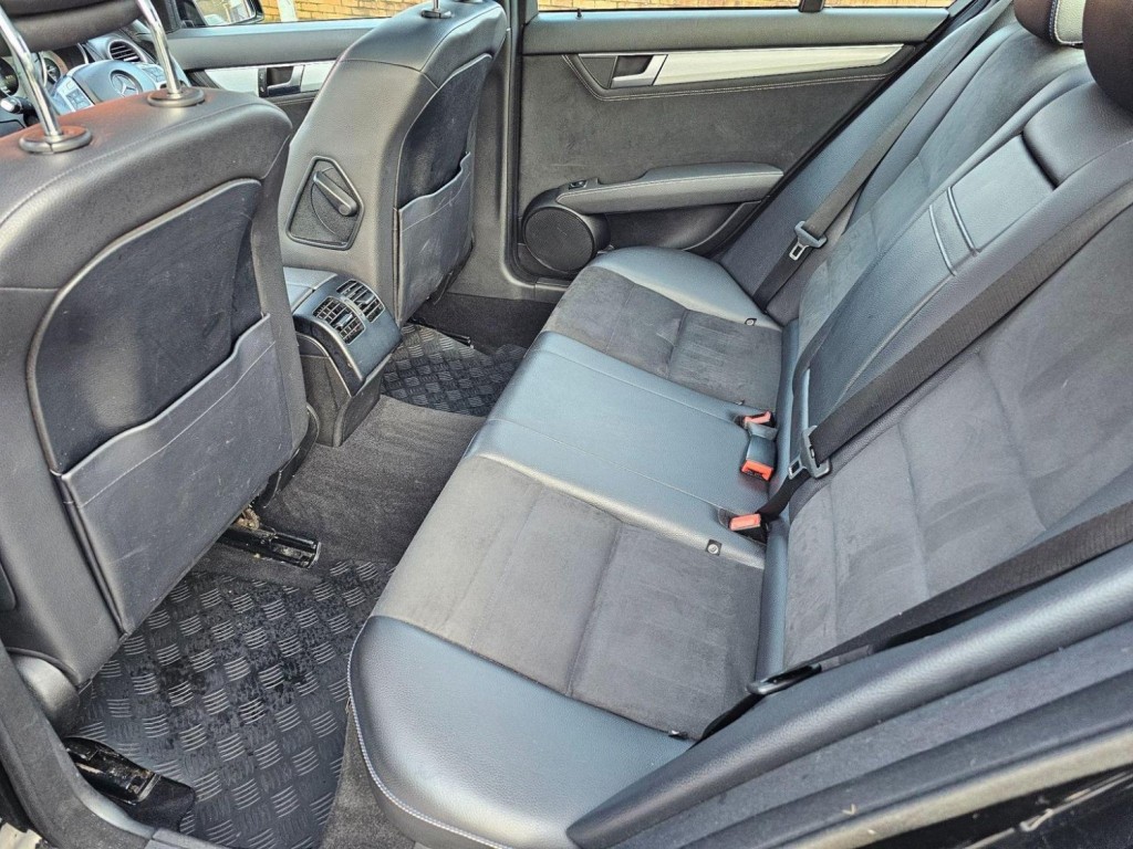 MERCEDES-BENZ C CLASS