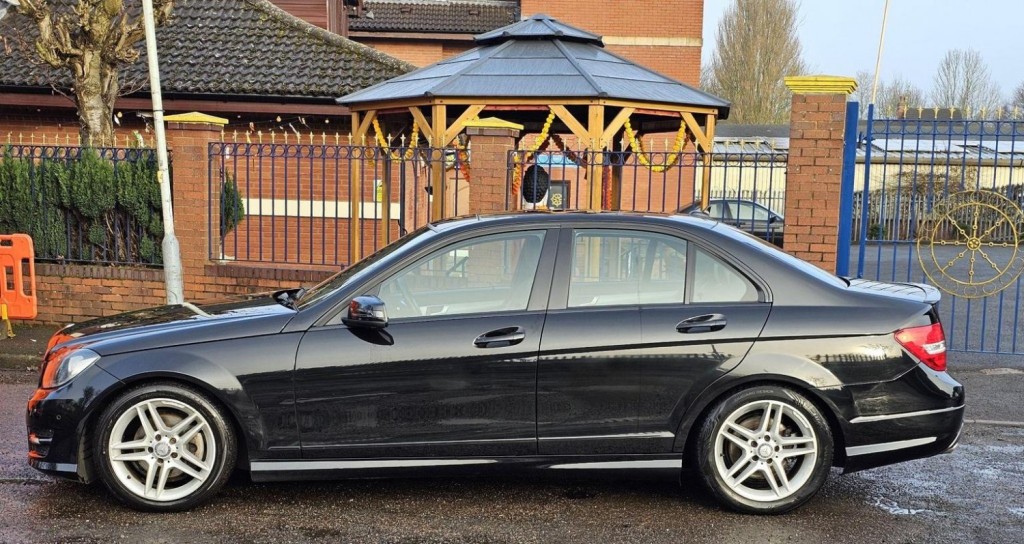 MERCEDES-BENZ C CLASS