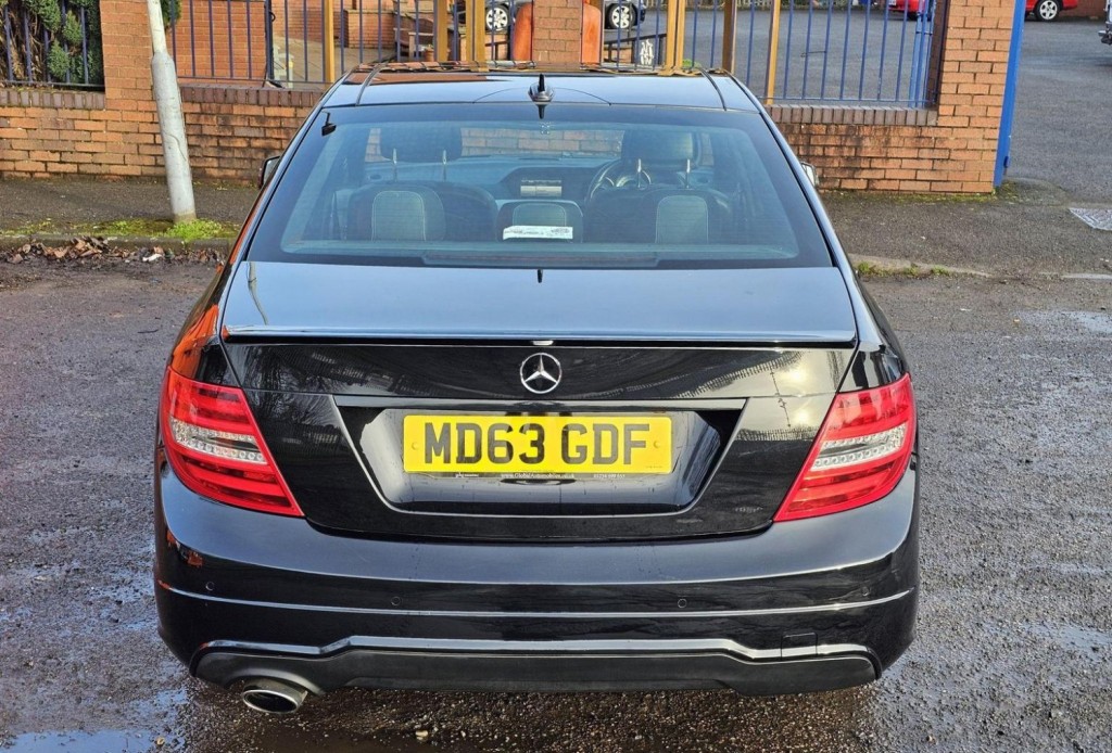 MERCEDES-BENZ C CLASS