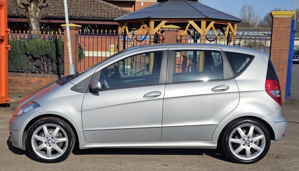 MERCEDES-BENZ A CLASS