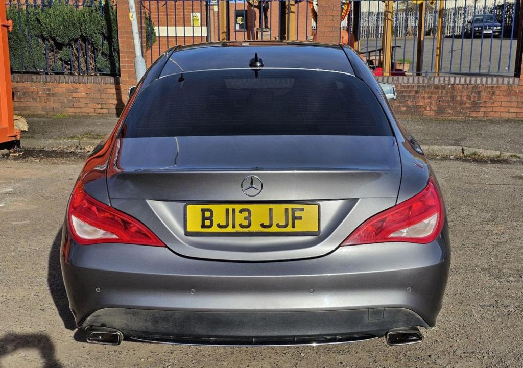 MERCEDES-BENZ CLA