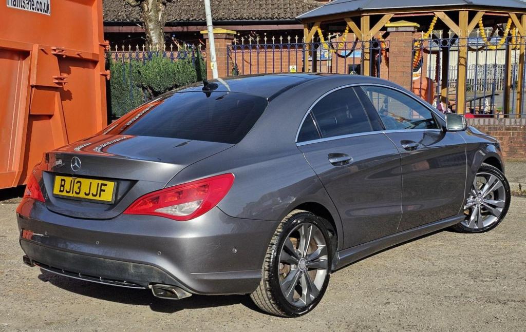 MERCEDES-BENZ CLA