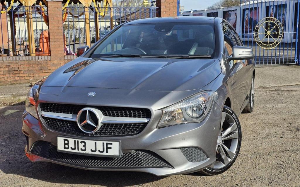 MERCEDES-BENZ CLA