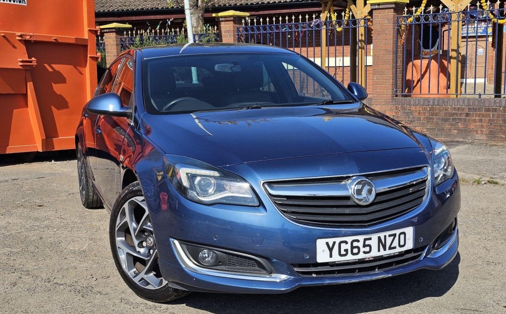 VAUXHALL INSIGNIA