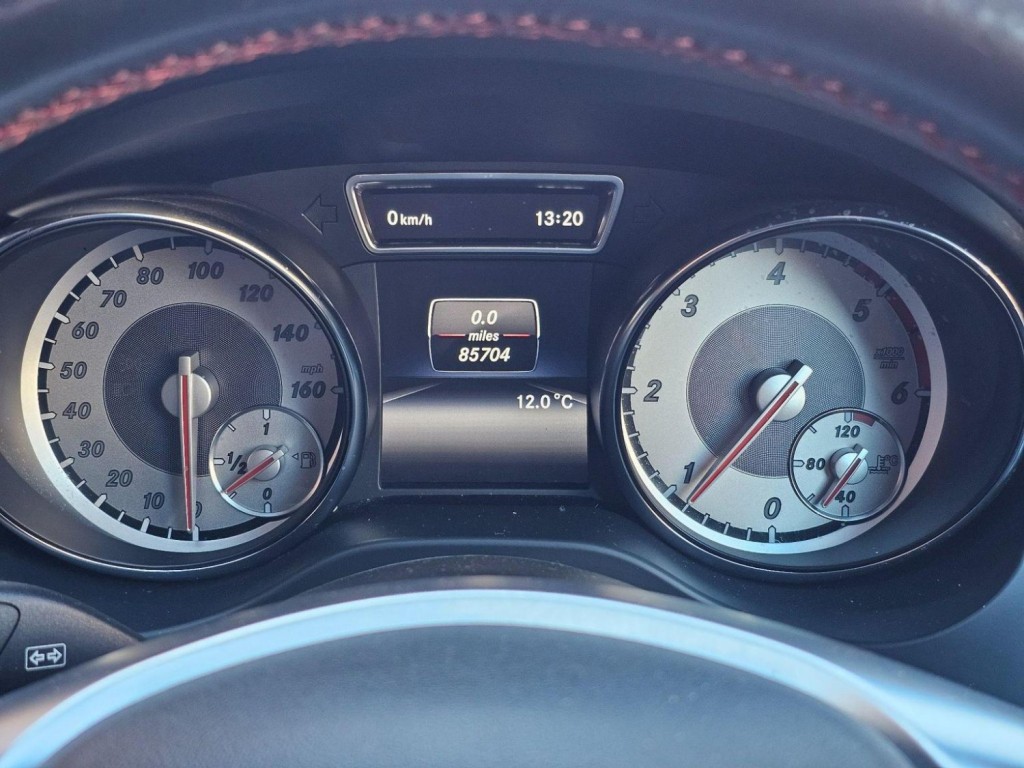 MERCEDES-BENZ GLA CLASS