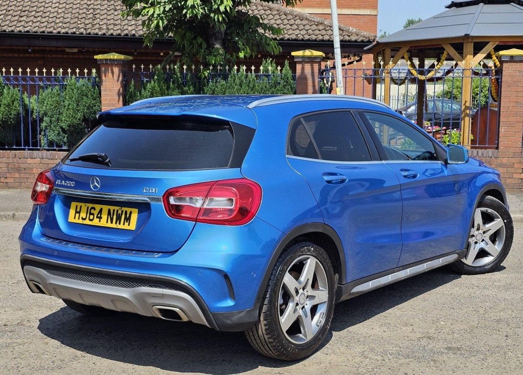 MERCEDES-BENZ GLA CLASS