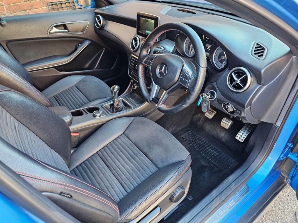 MERCEDES-BENZ GLA CLASS