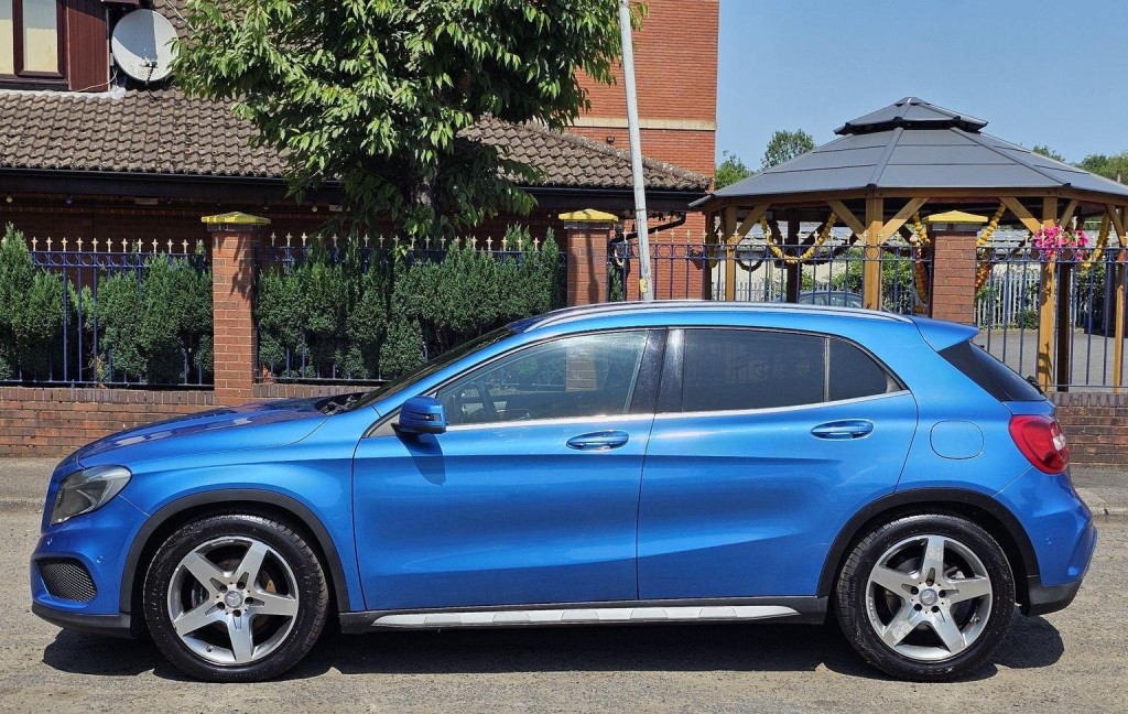 MERCEDES-BENZ GLA CLASS